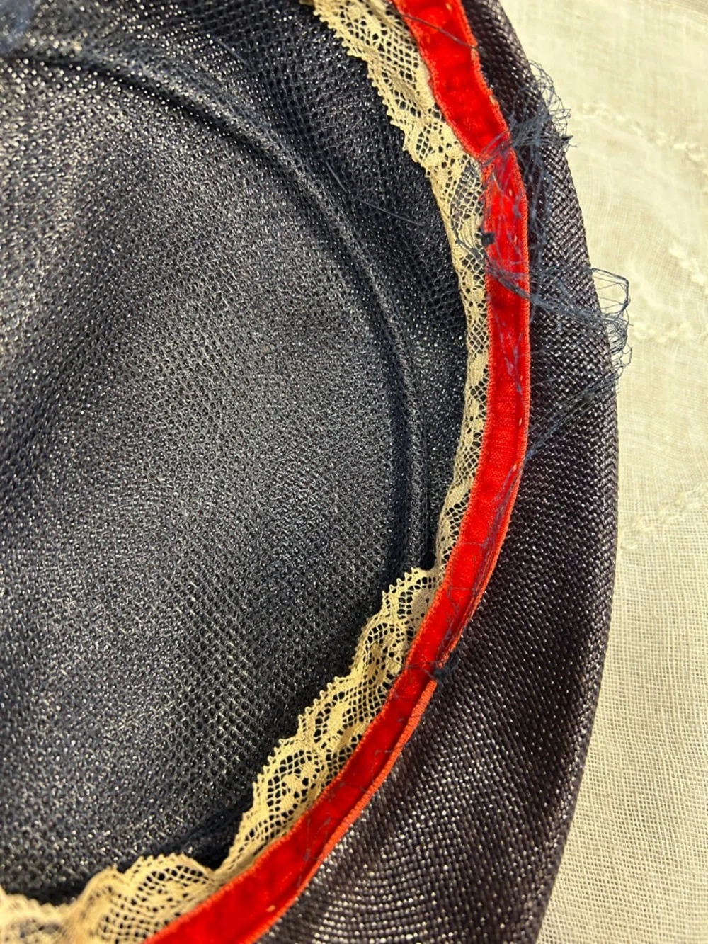 Vintage woven straw like headpiece halo piece - Picture 9 of 10